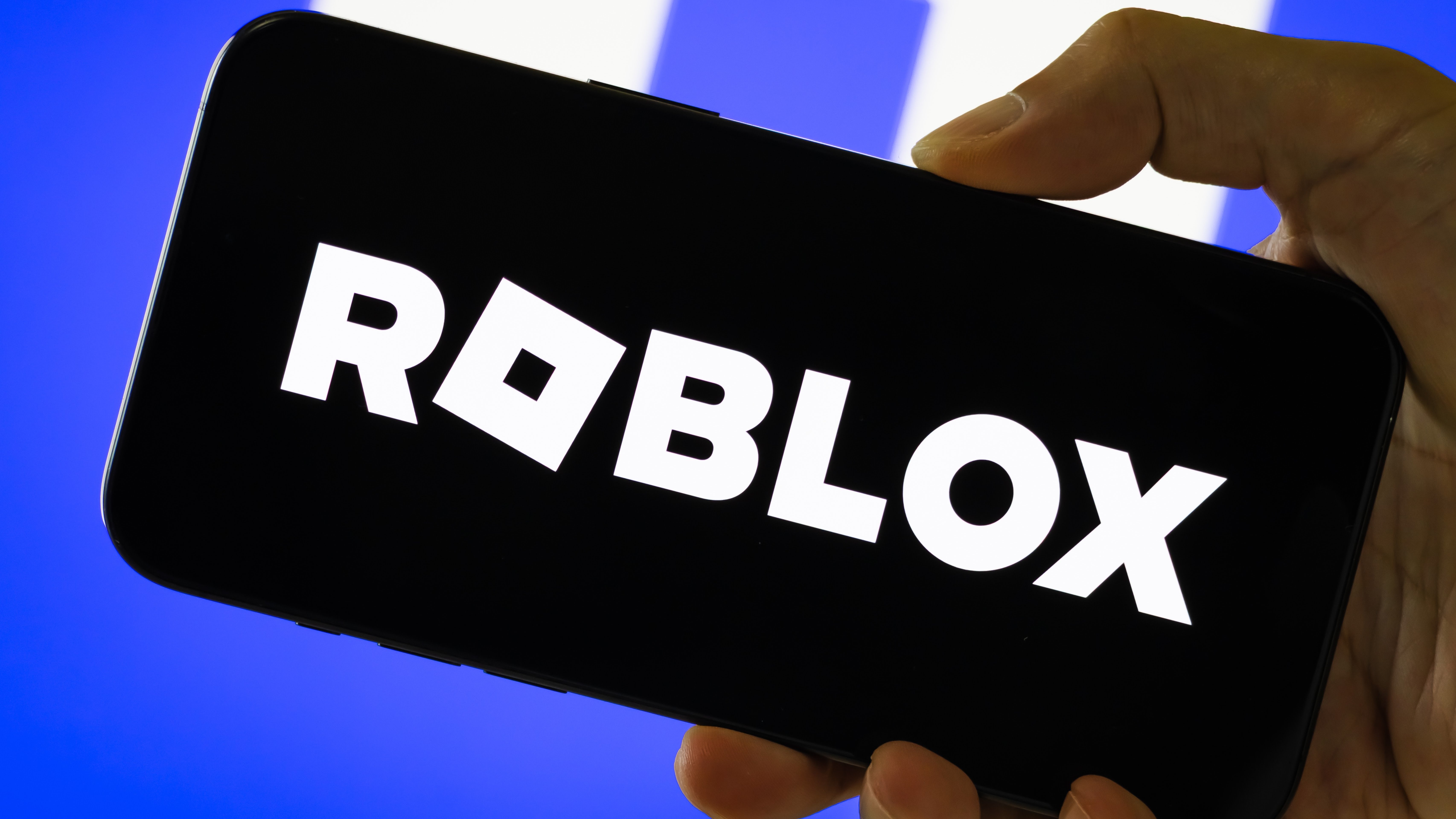 Roblox's New Age-Verification System Is Reportedly Off to a Chaotic Start